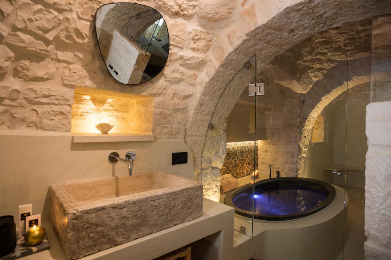 La Mandorla Luxury Trullo Bed & Breakfast Алберобело Екстериор снимка