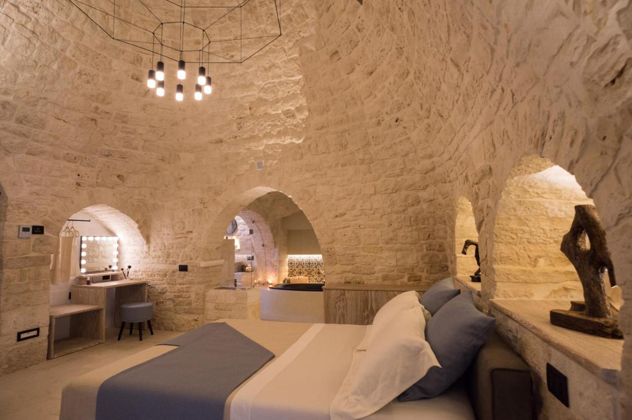 La Mandorla Luxury Trullo Bed & Breakfast Алберобело Екстериор снимка