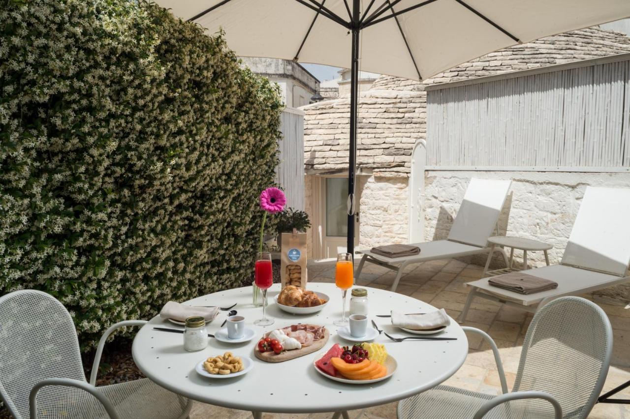 La Mandorla Luxury Trullo Bed & Breakfast Алберобело Екстериор снимка