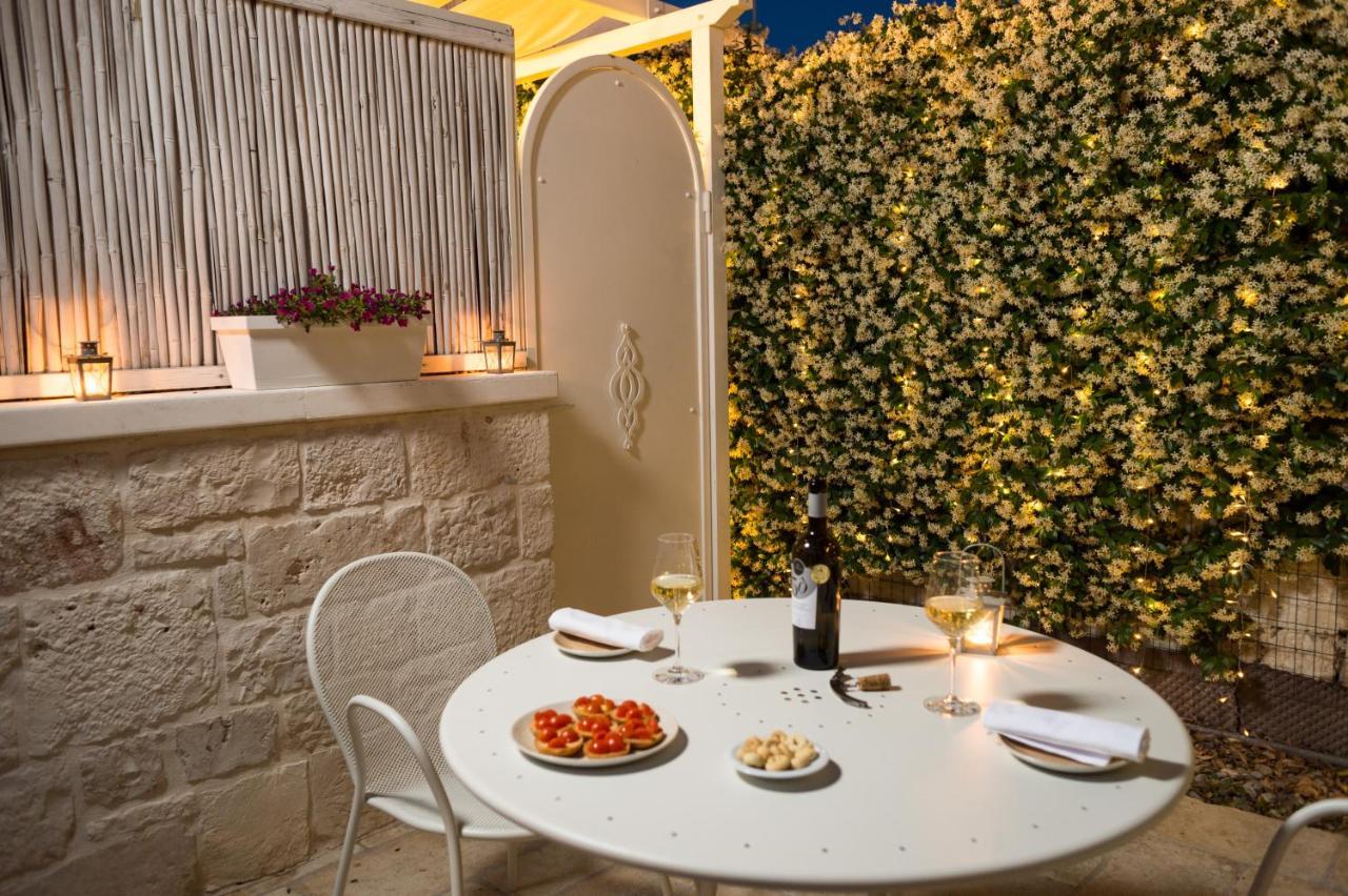 La Mandorla Luxury Trullo Bed & Breakfast Алберобело Екстериор снимка