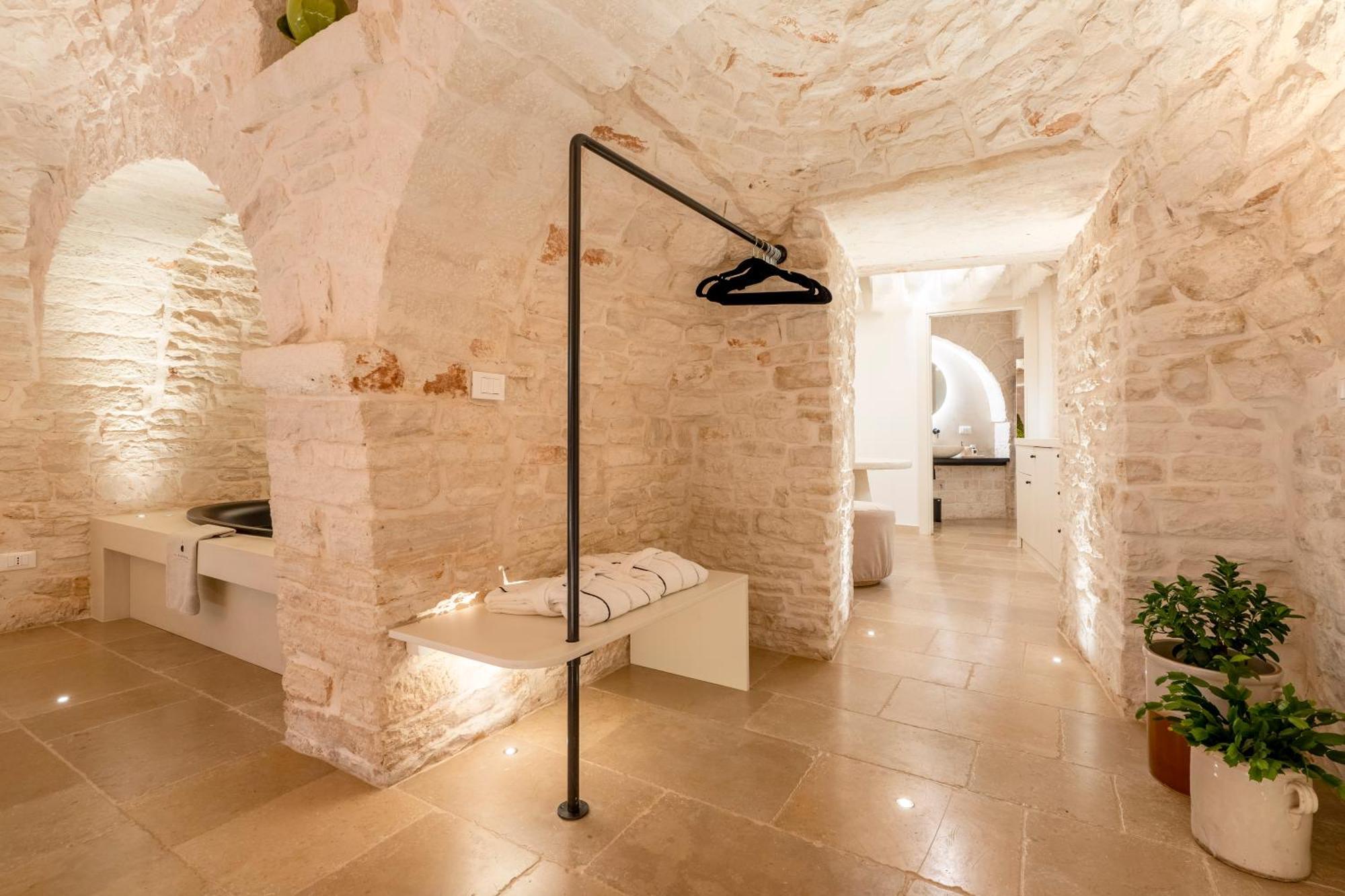 La Mandorla Luxury Trullo Bed & Breakfast Алберобело Екстериор снимка