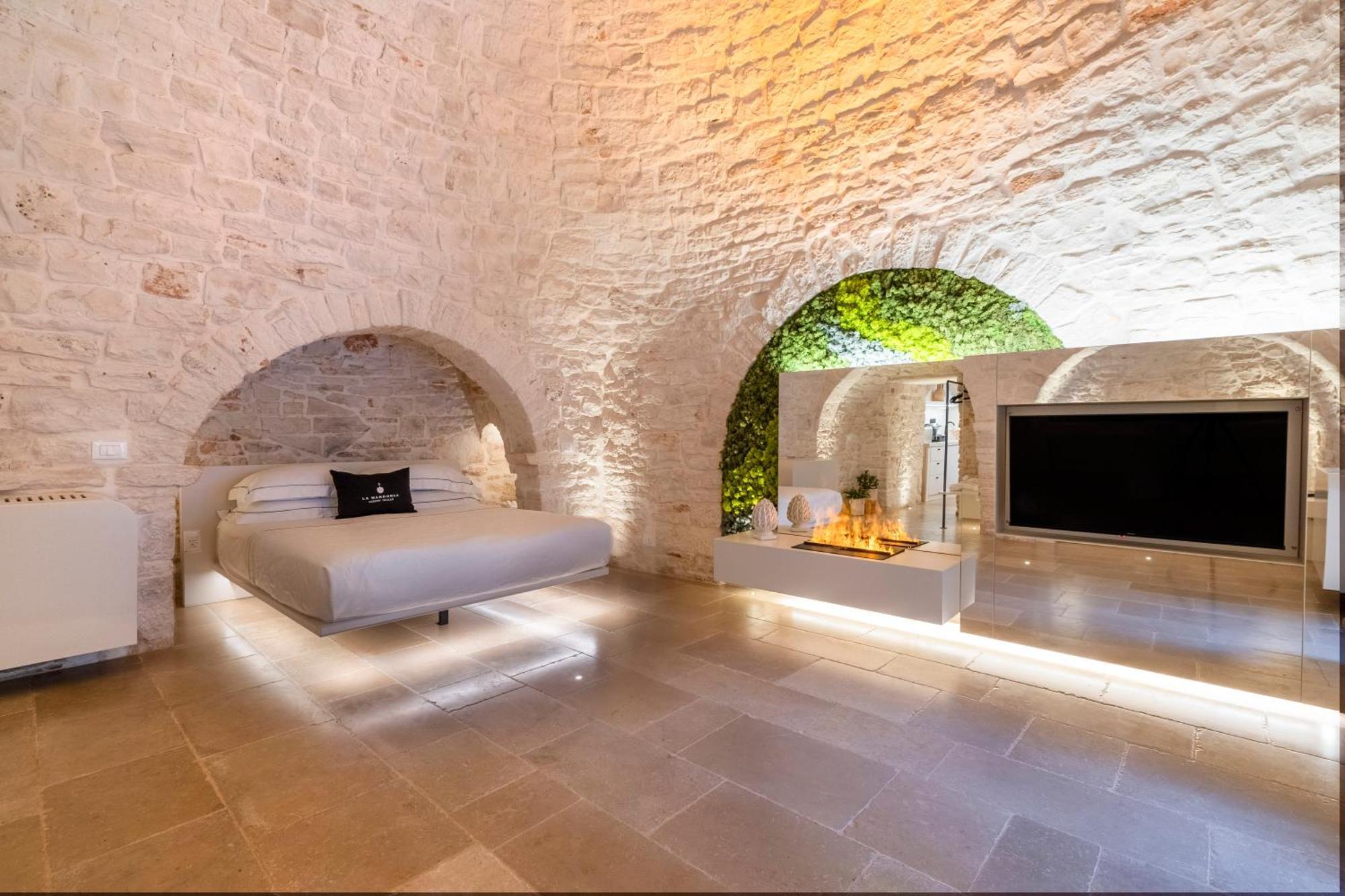 La Mandorla Luxury Trullo Bed & Breakfast Алберобело Екстериор снимка
