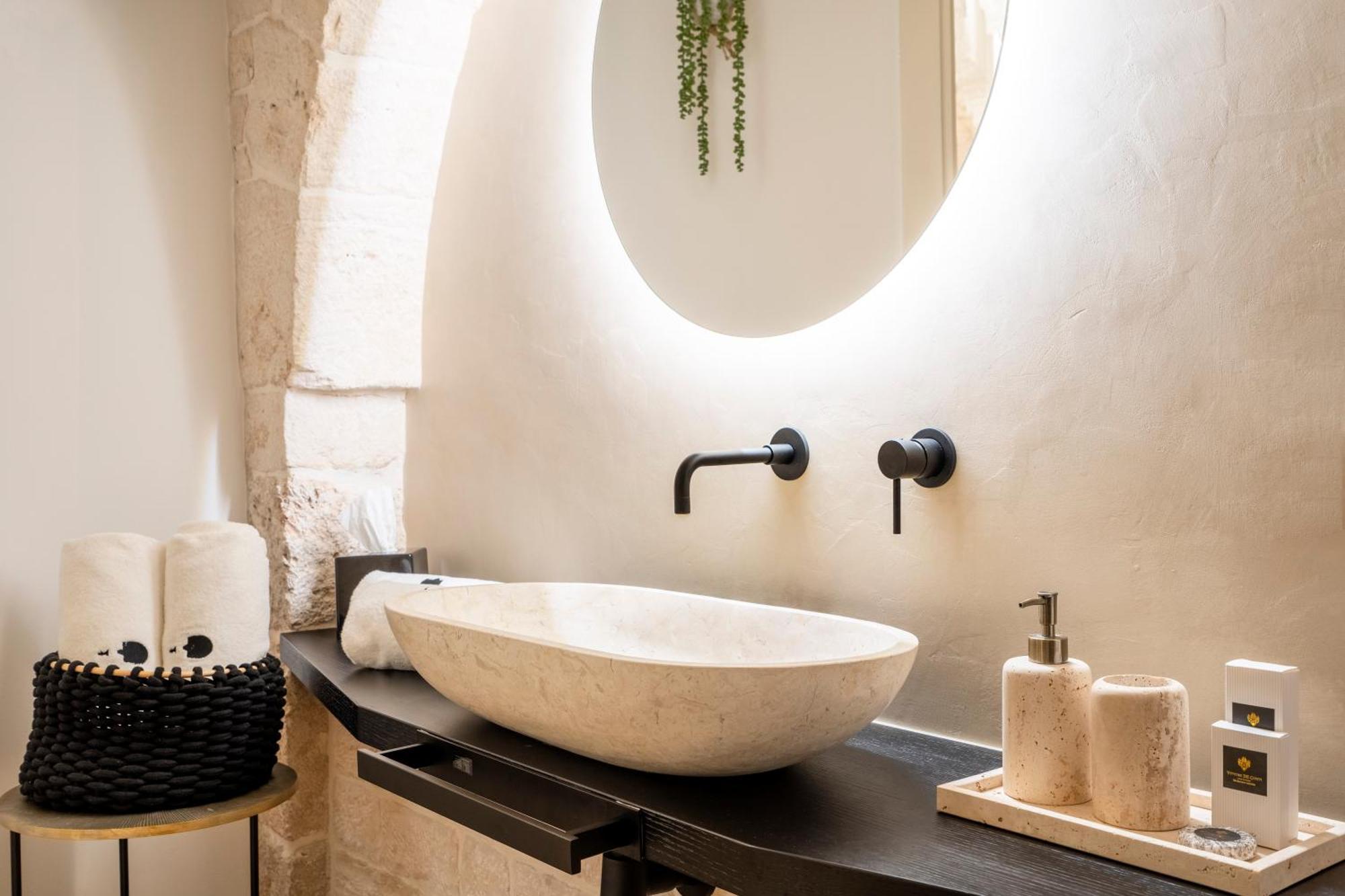 La Mandorla Luxury Trullo Bed & Breakfast Алберобело Екстериор снимка