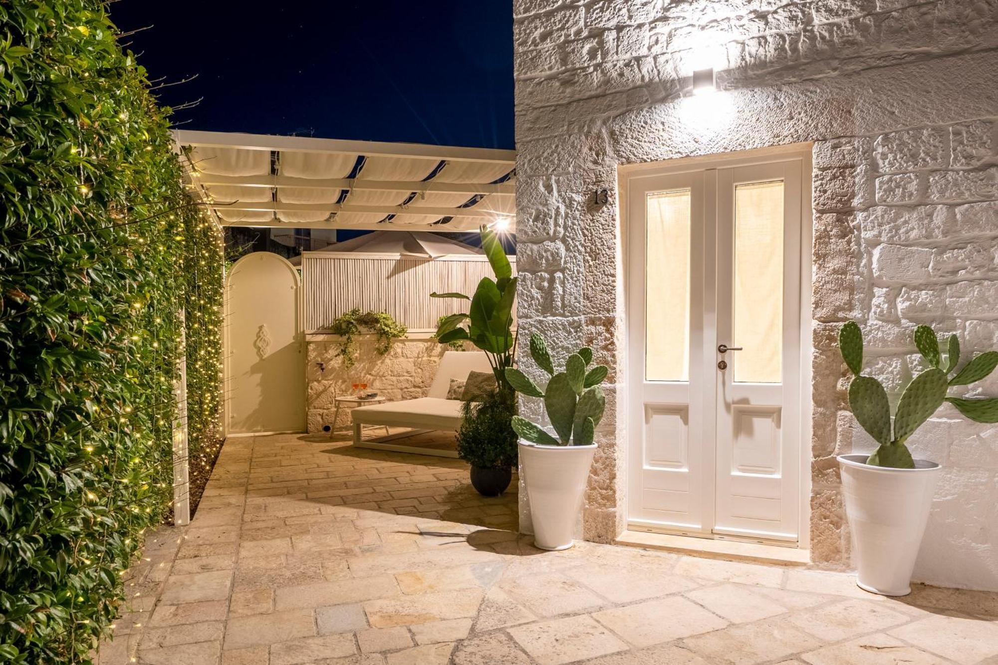 La Mandorla Luxury Trullo Bed & Breakfast Алберобело Екстериор снимка